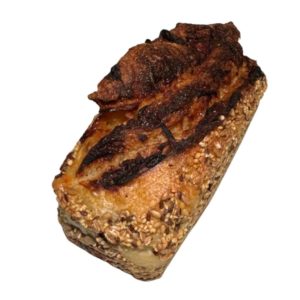 Pain du mois oignons et gruyère AOP au levain et farine du canton de vaud.